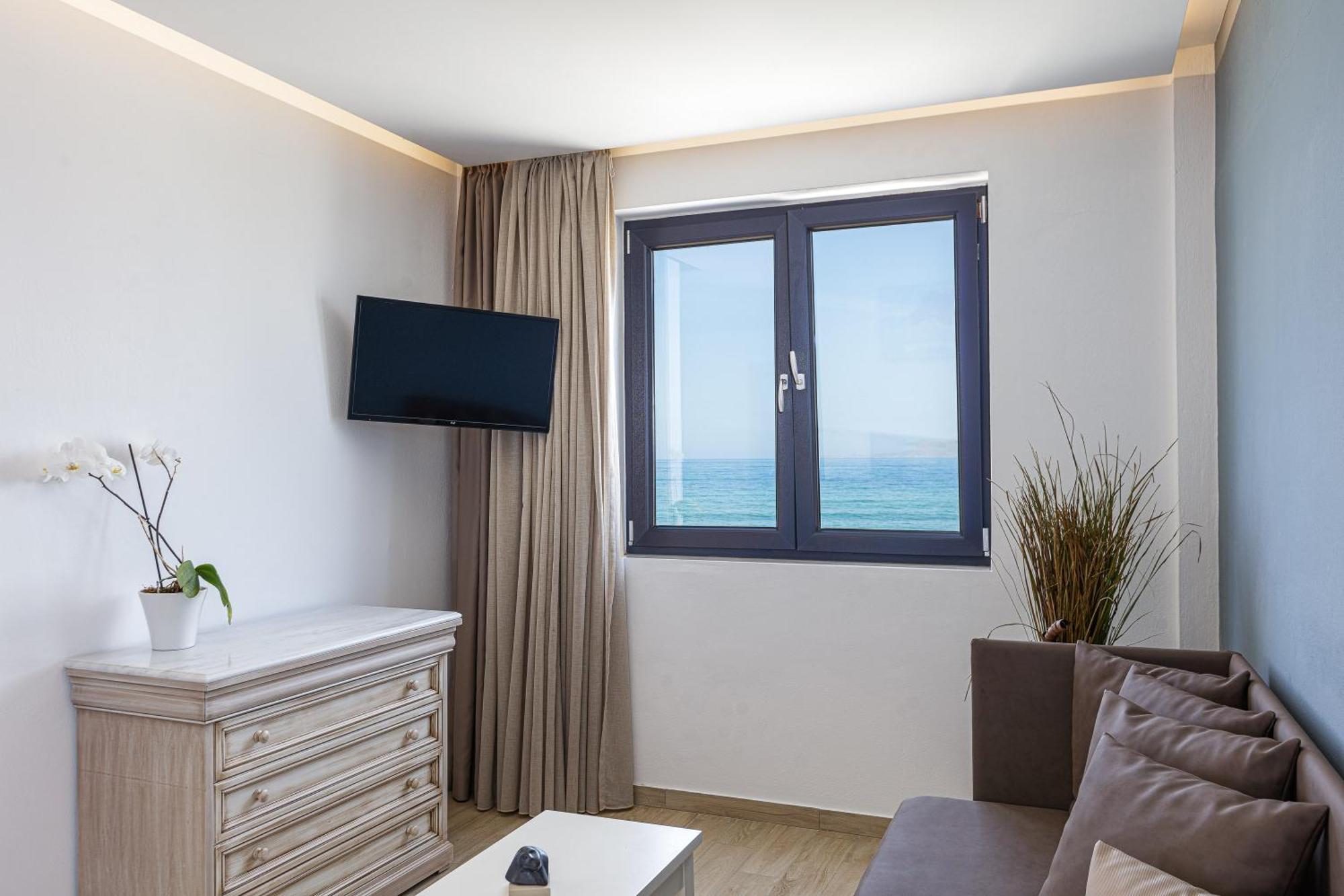 Golden Bay 4* Kokkini Hani