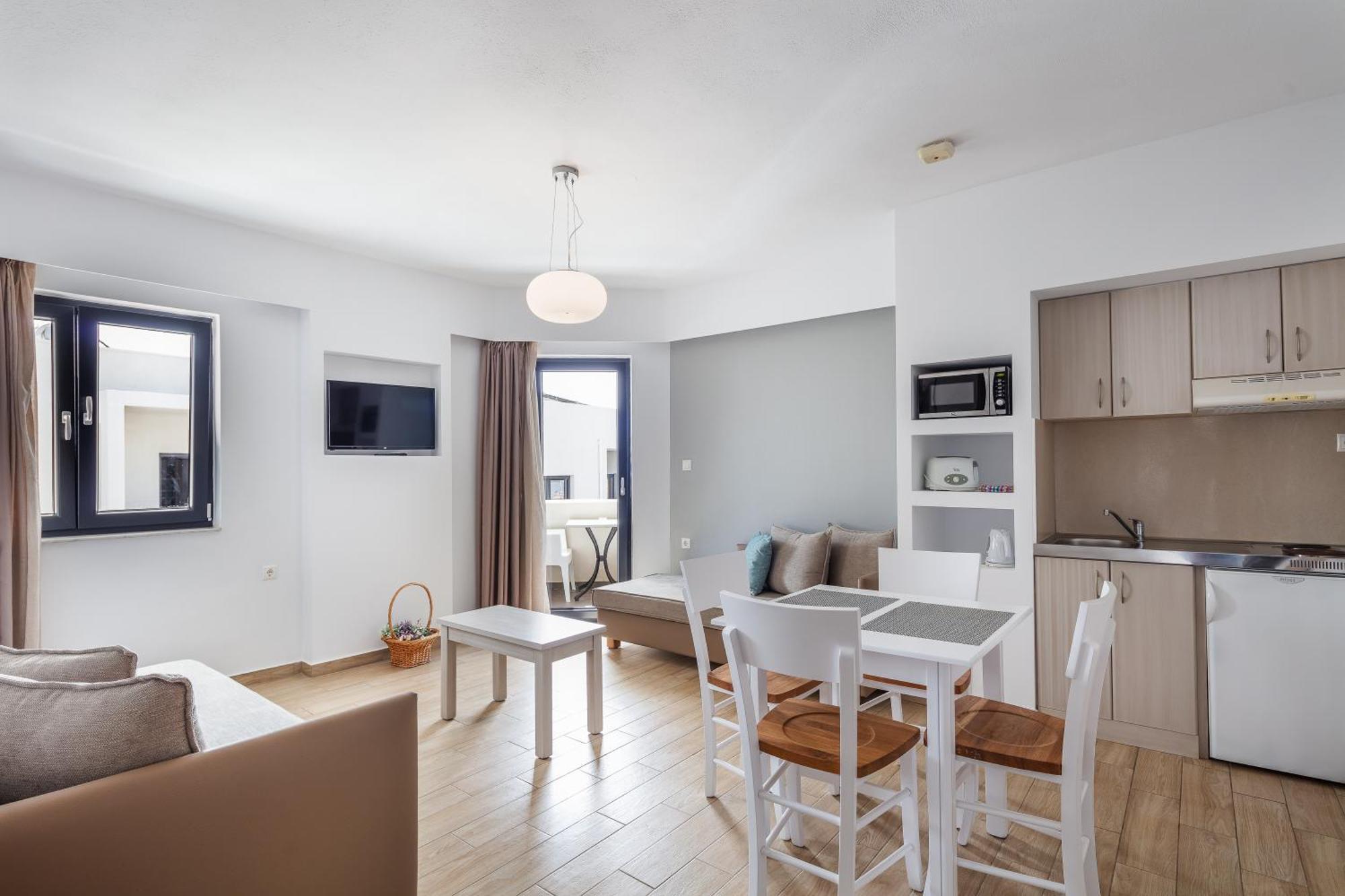 Hotel apartamentowy Golden Bay Boutique & 4*